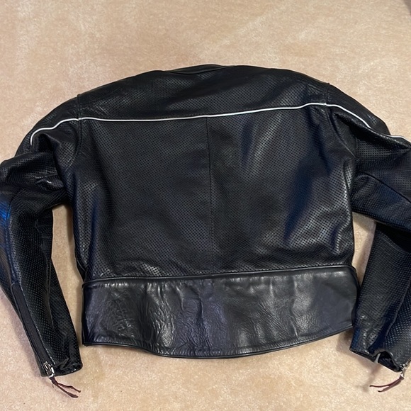 Vanson Hurricane Mark 2 leather motorcycle performance jacket. - Picture 9 of 12